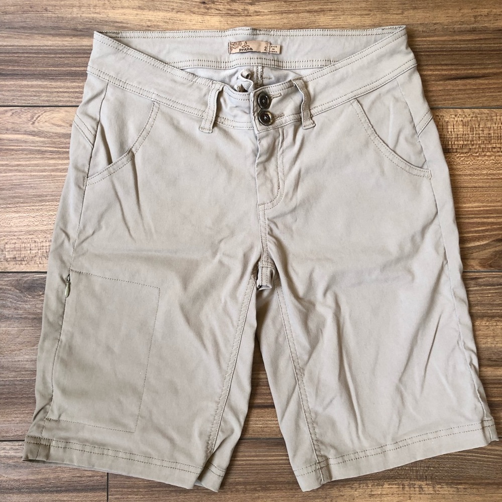 Prana Halle knee length shorts women’s khaki size 2